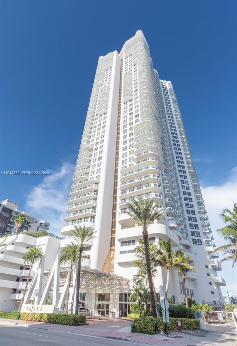 6365 Collins Ave #2211, Miami Beach FL 33141