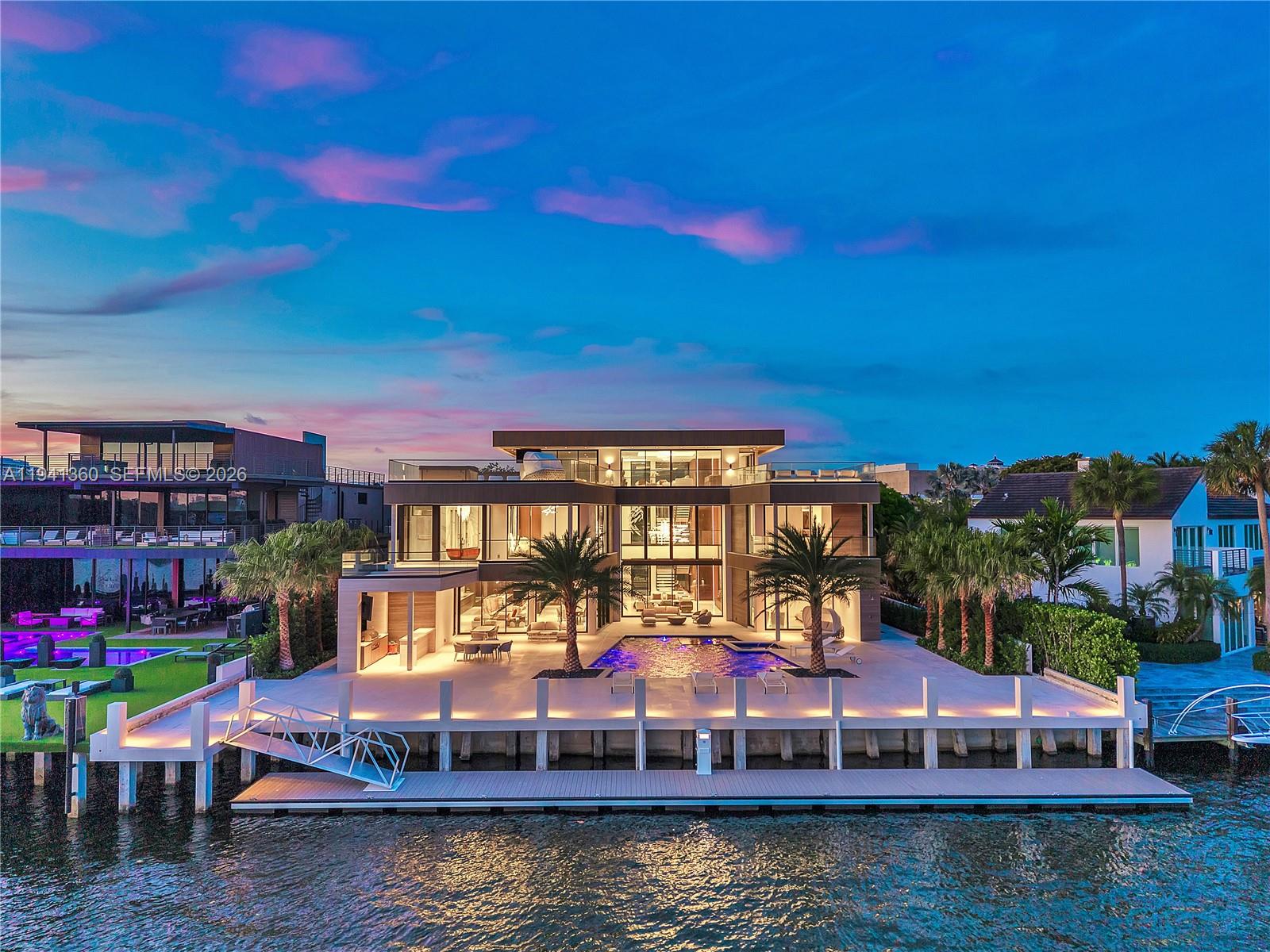 725 Middle River Dr, Fort Lauderdale FL 33304