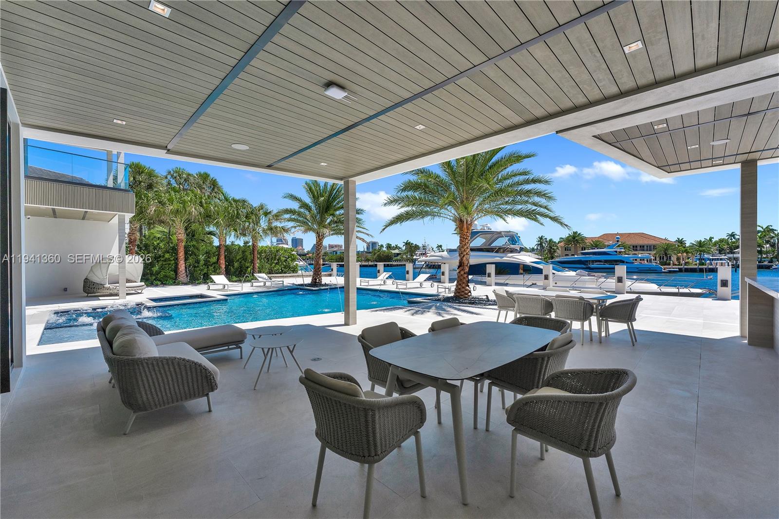 725 Middle River Dr, Fort Lauderdale FL 33304