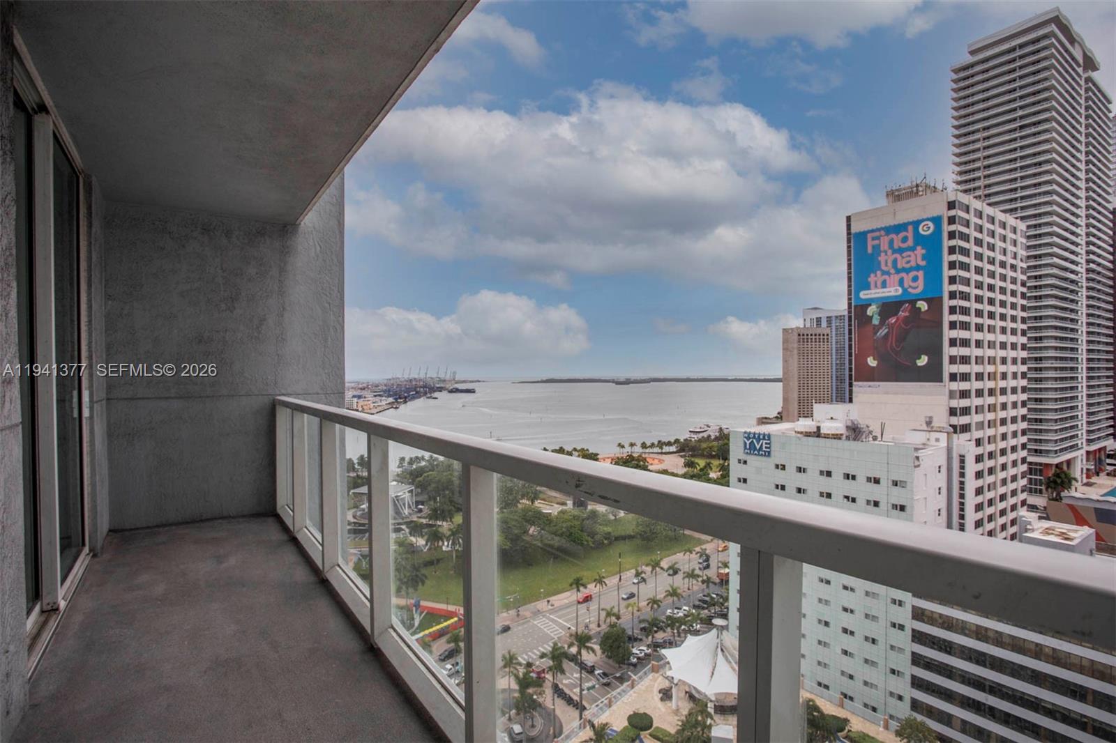 244 Biscayne Blvd #2107, Miami FL 33132