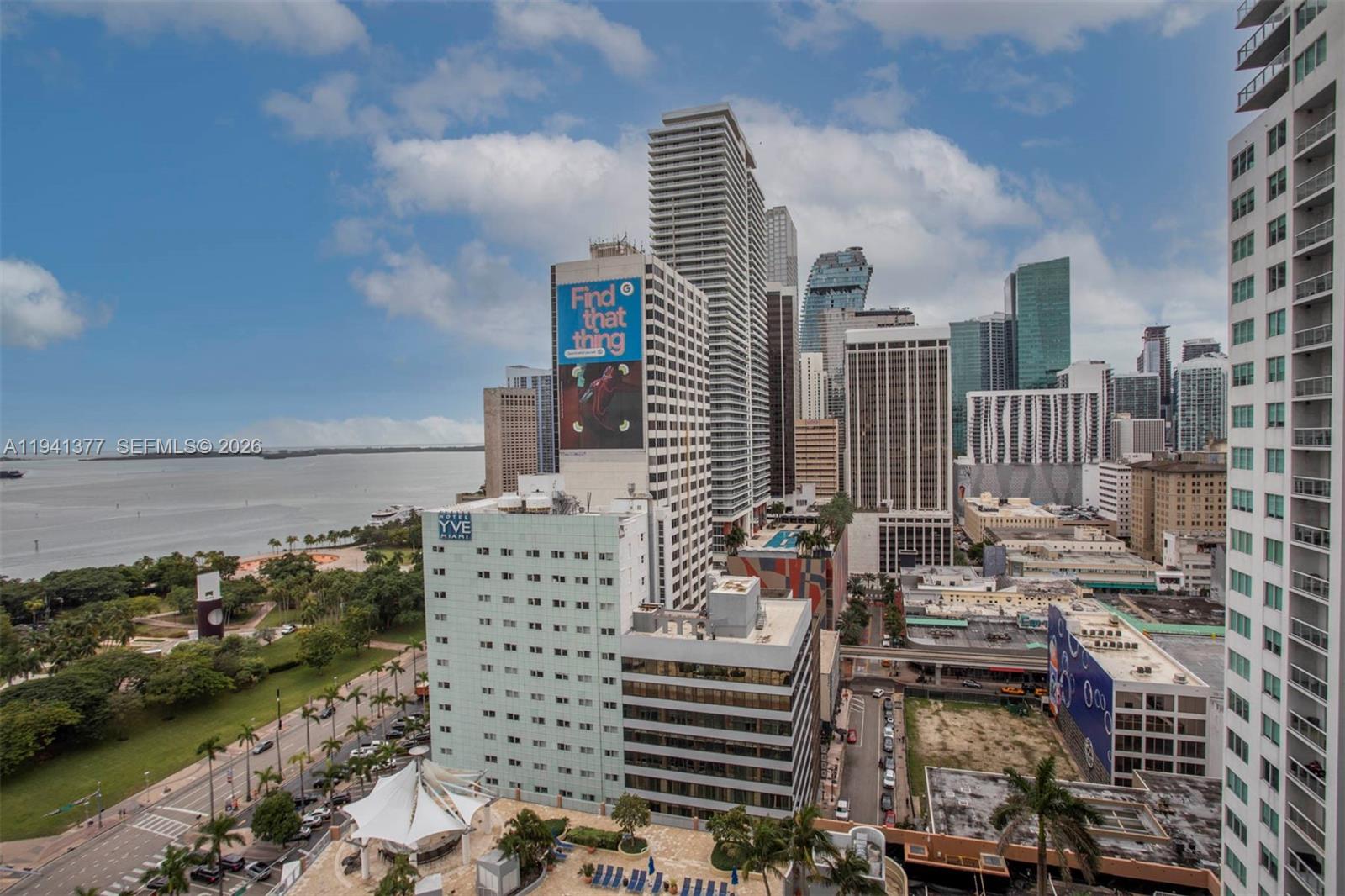 244 Biscayne Blvd #2107, Miami FL 33132