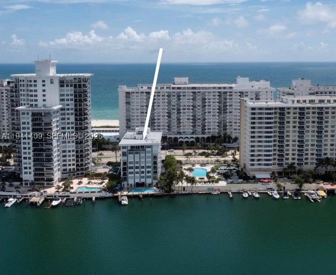 Miami Beach FL 33140 - A11941409