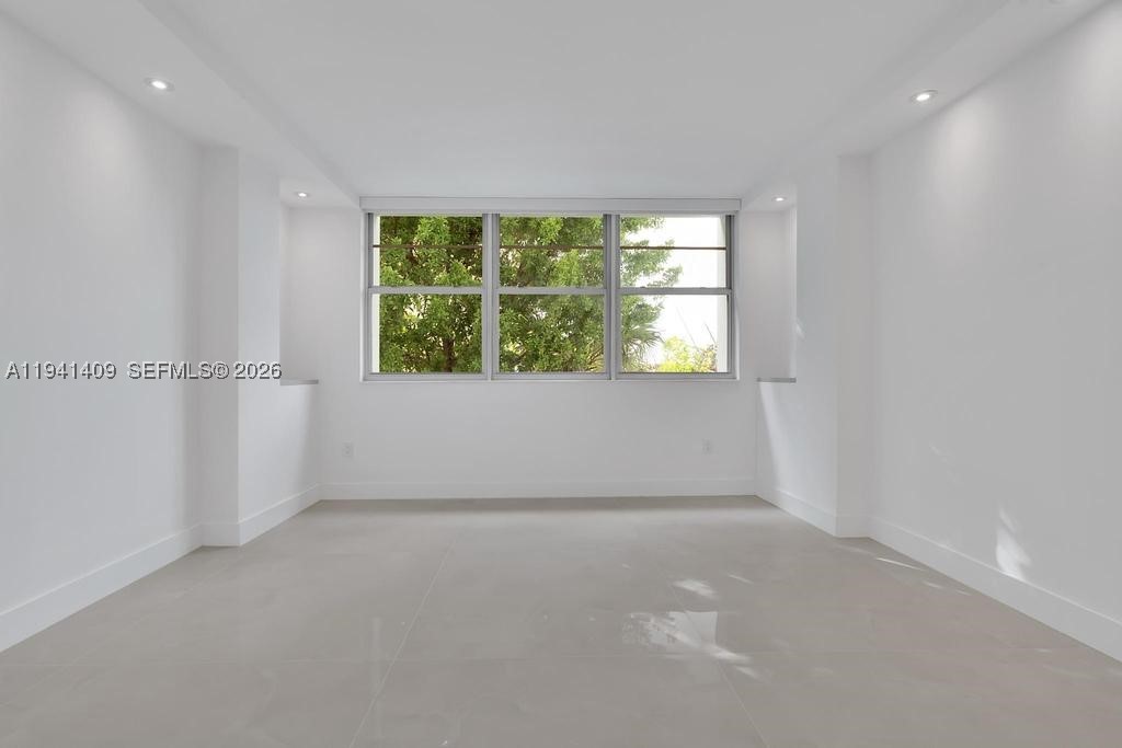 Miami Beach FL 33140 - A11941409
