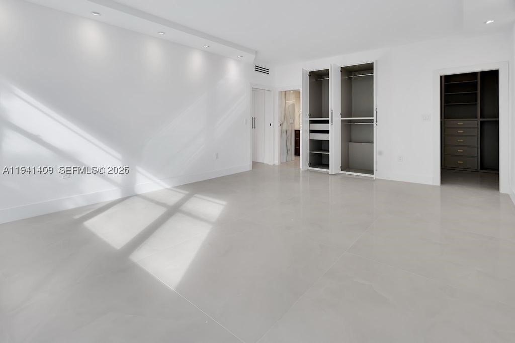 Miami Beach FL 33140 - A11941409