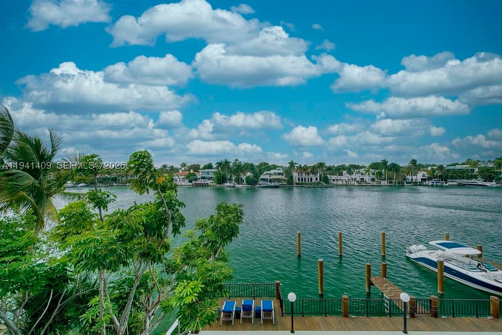 Miami Beach FL 33140 - A11941409