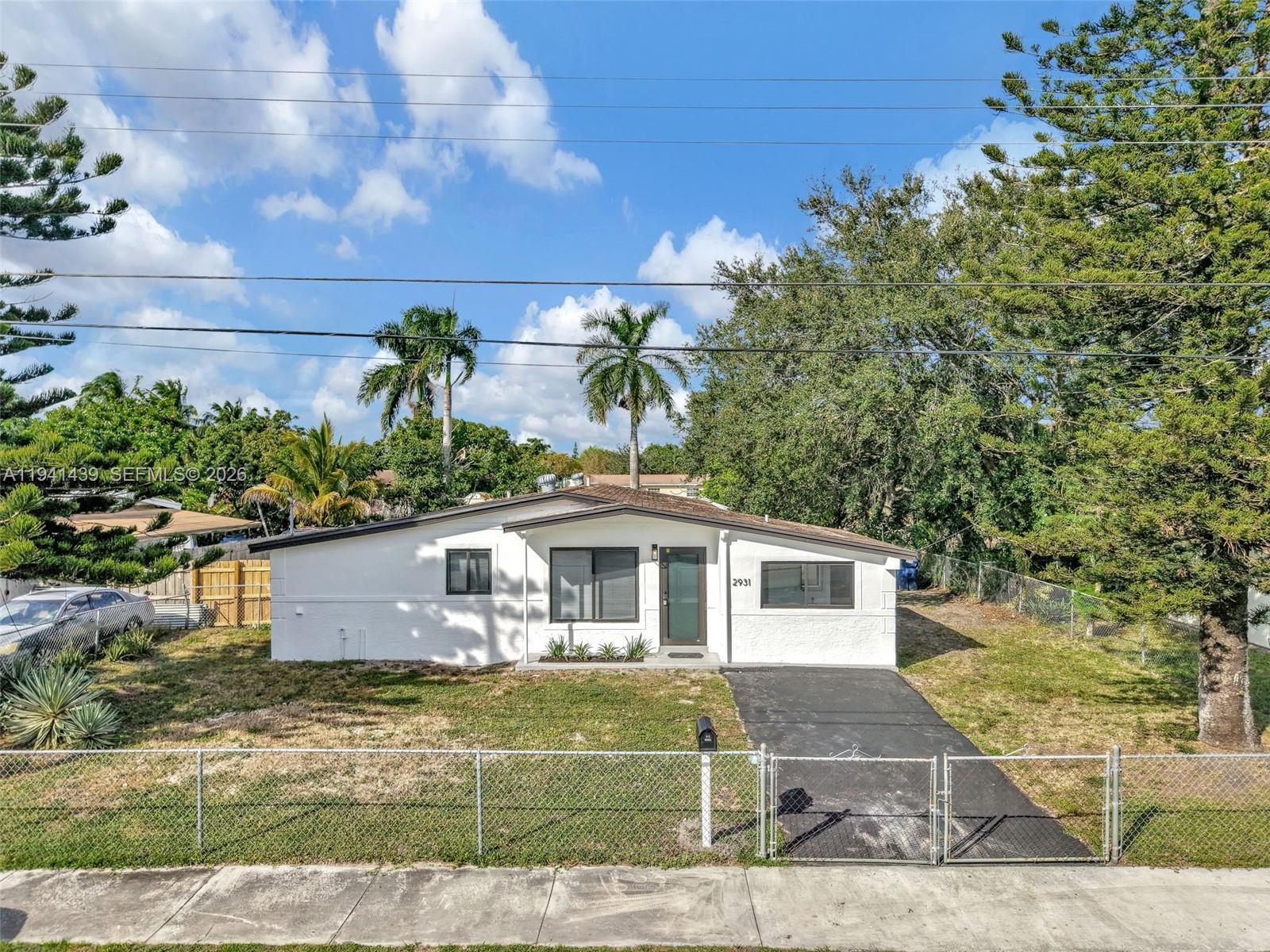 2931 NW 190th St, Miami Gardens FL 33056