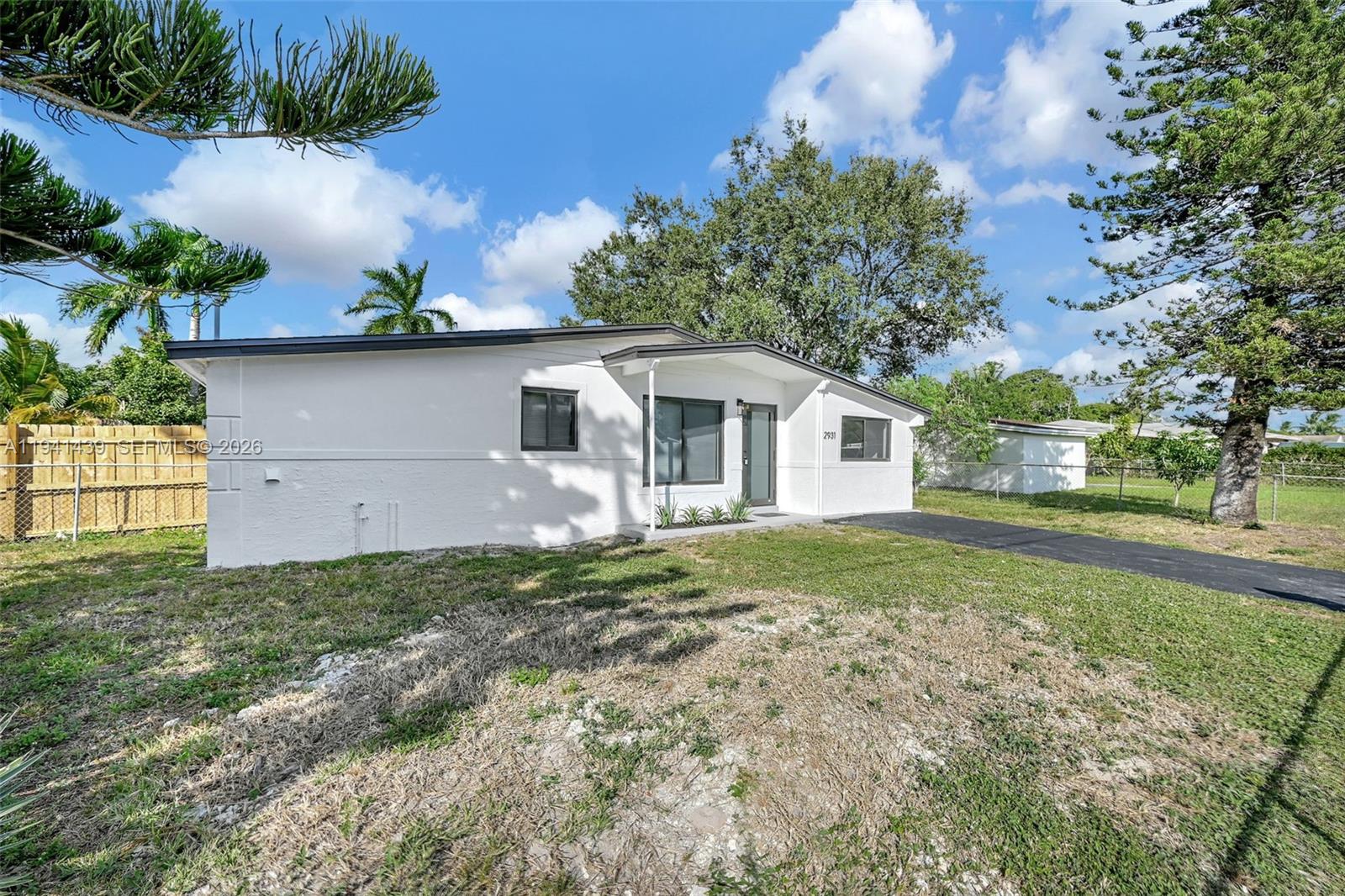 2931 NW 190th St, Miami Gardens FL 33056