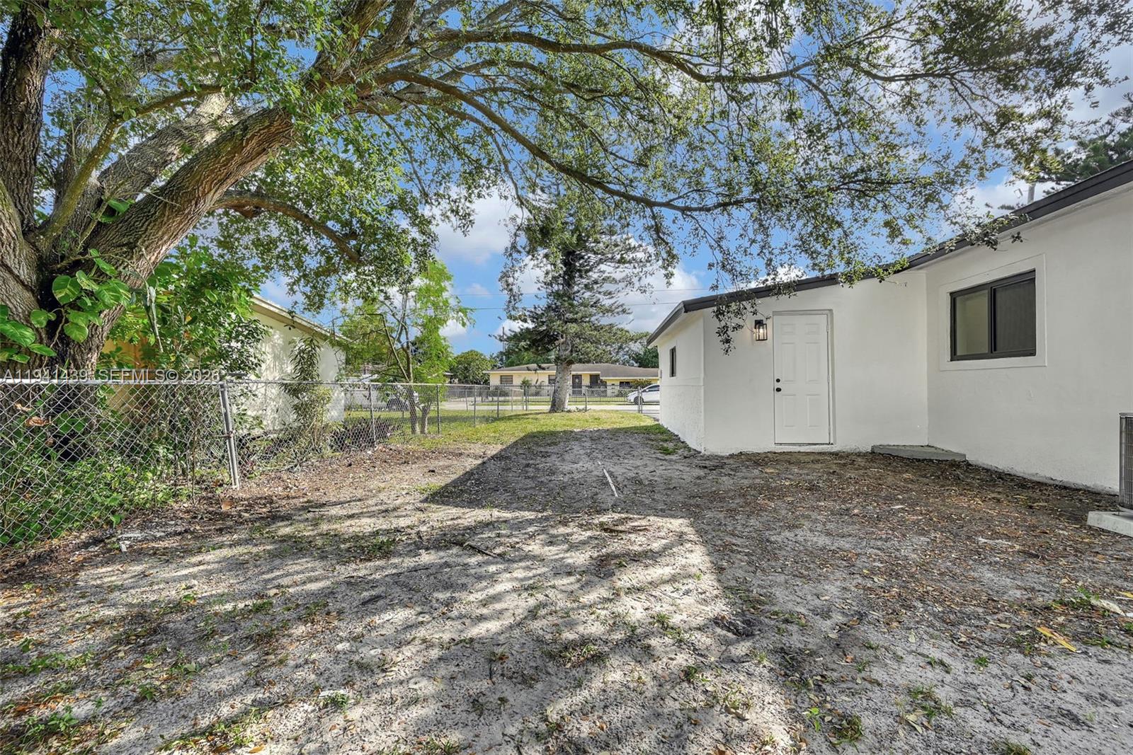 2931 NW 190th St, Miami Gardens FL 33056