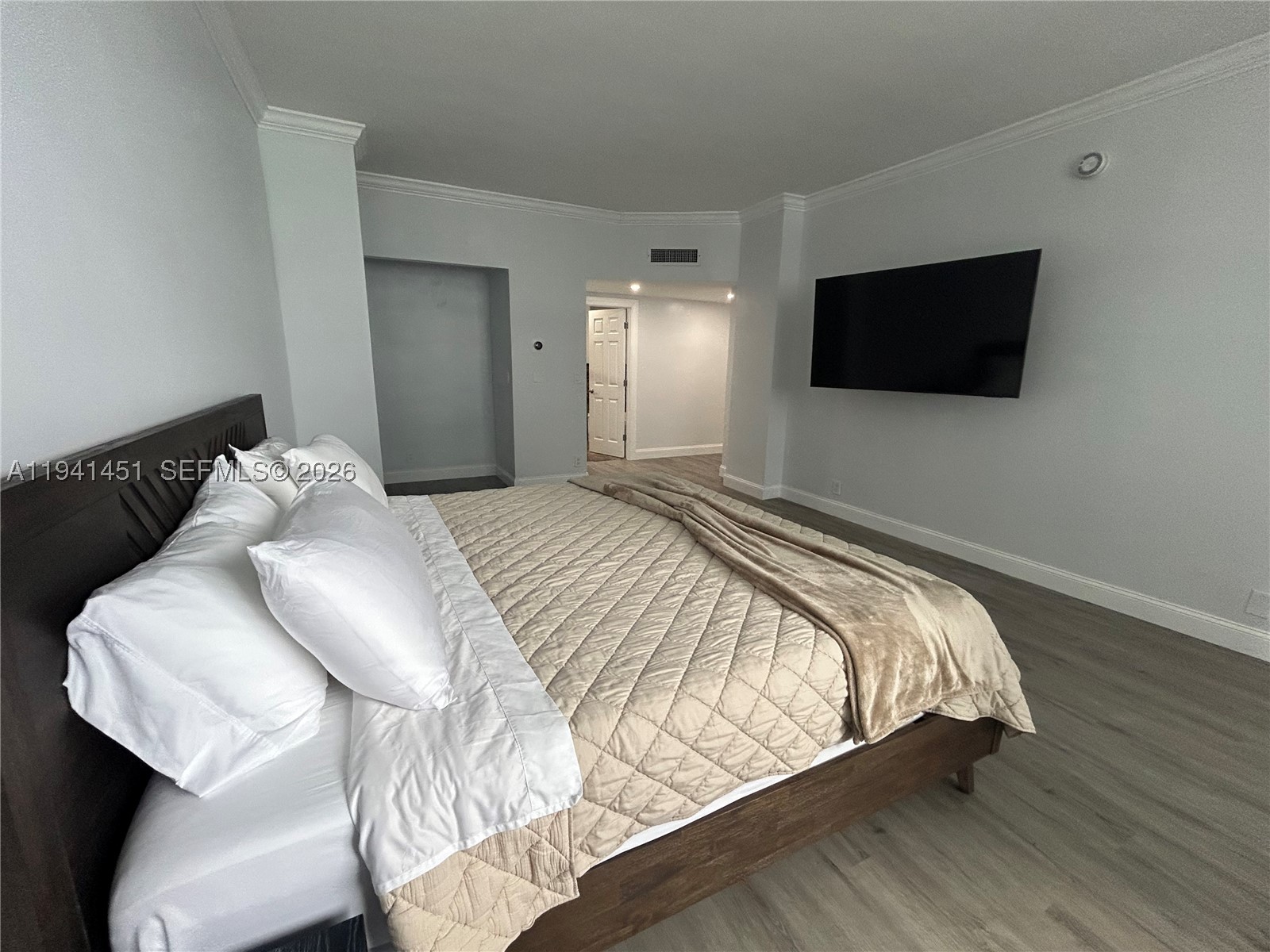 4001 S Ocean Dr #PH11, Hollywood FL 33019