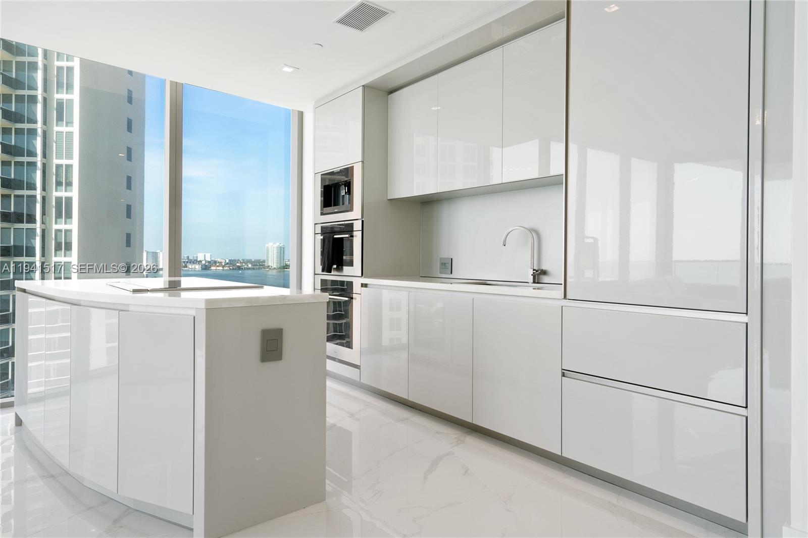 18975 Collins Ave #1104, Sunny Isles Beach FL 33160