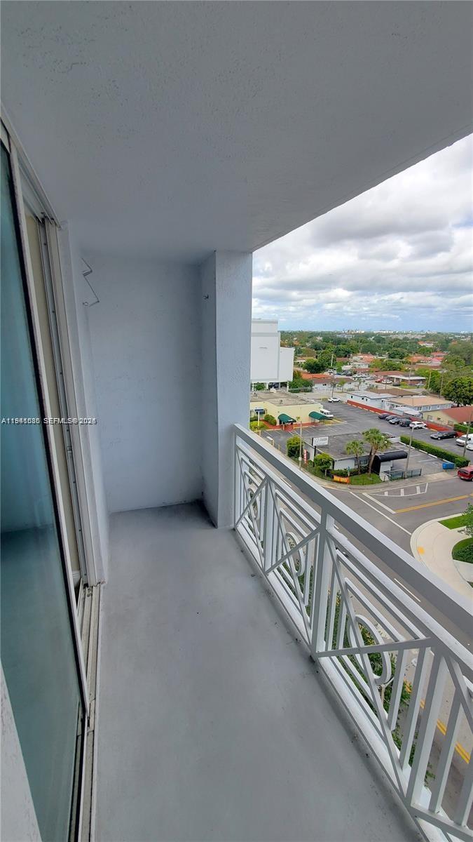 60 NW 37th Ave #806, Miami FL 33125