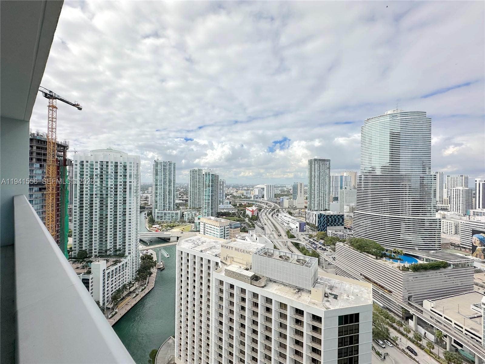 200 Biscayne Boulevard Way #3514, Miami FL 33131