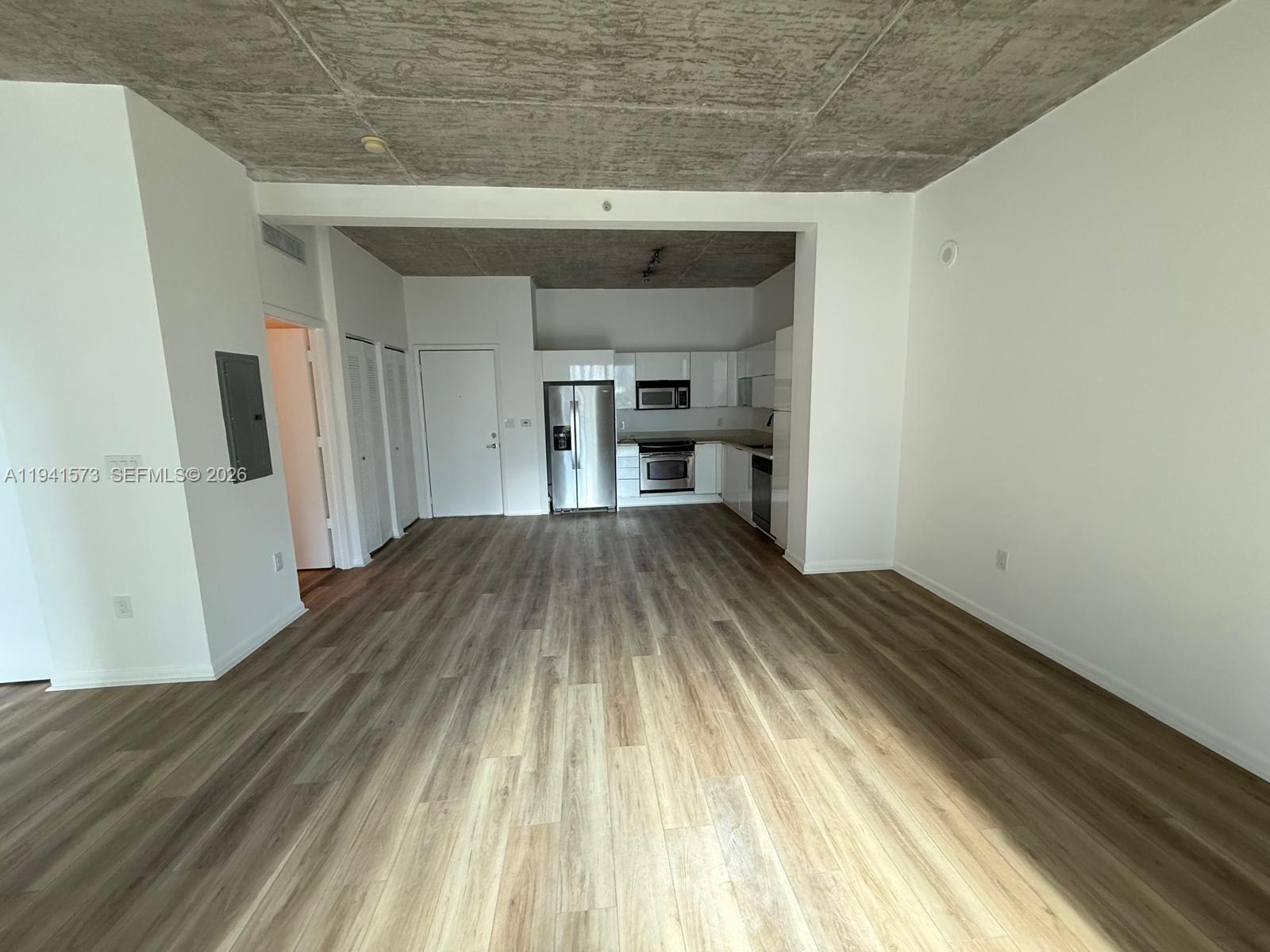234 NE 3rd St #1408, Miami FL 33132