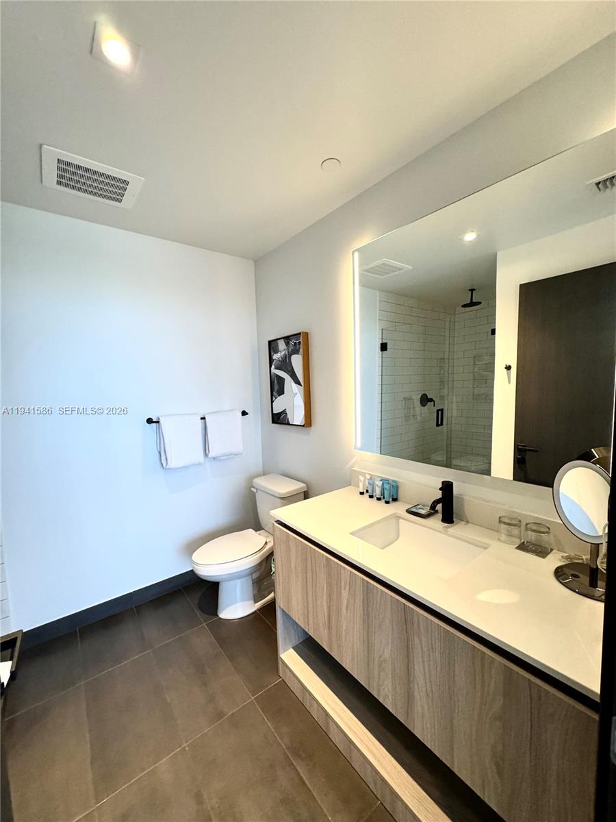398 NE 5th St #1510, Miami FL 33132