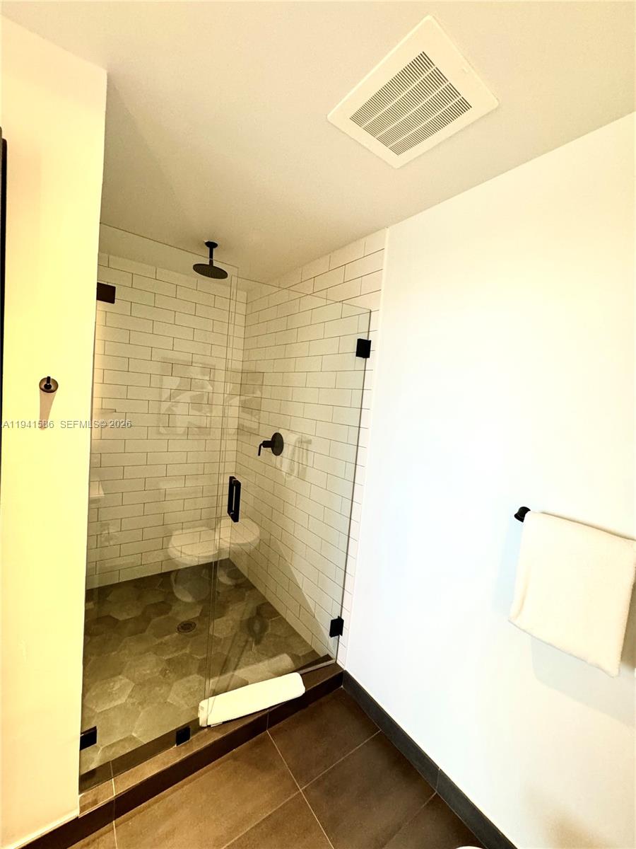 398 NE 5th St #1510, Miami FL 33132