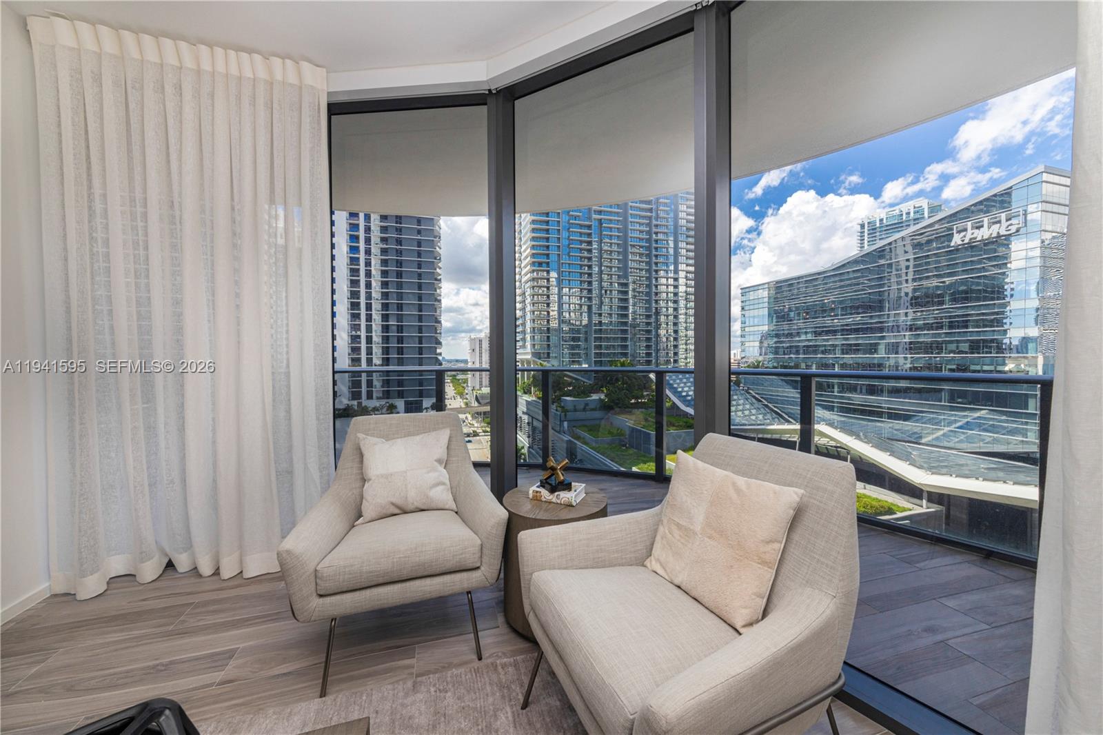 801 S Miami Ave #1209, Miami FL 33130