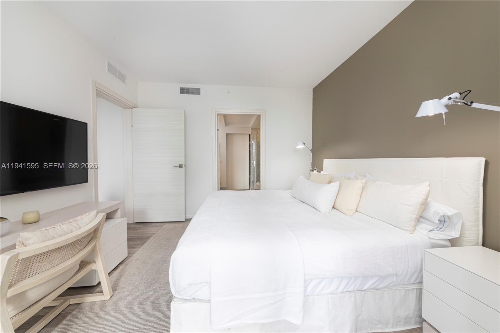 801 S Miami Ave #1209, Miami FL 33130