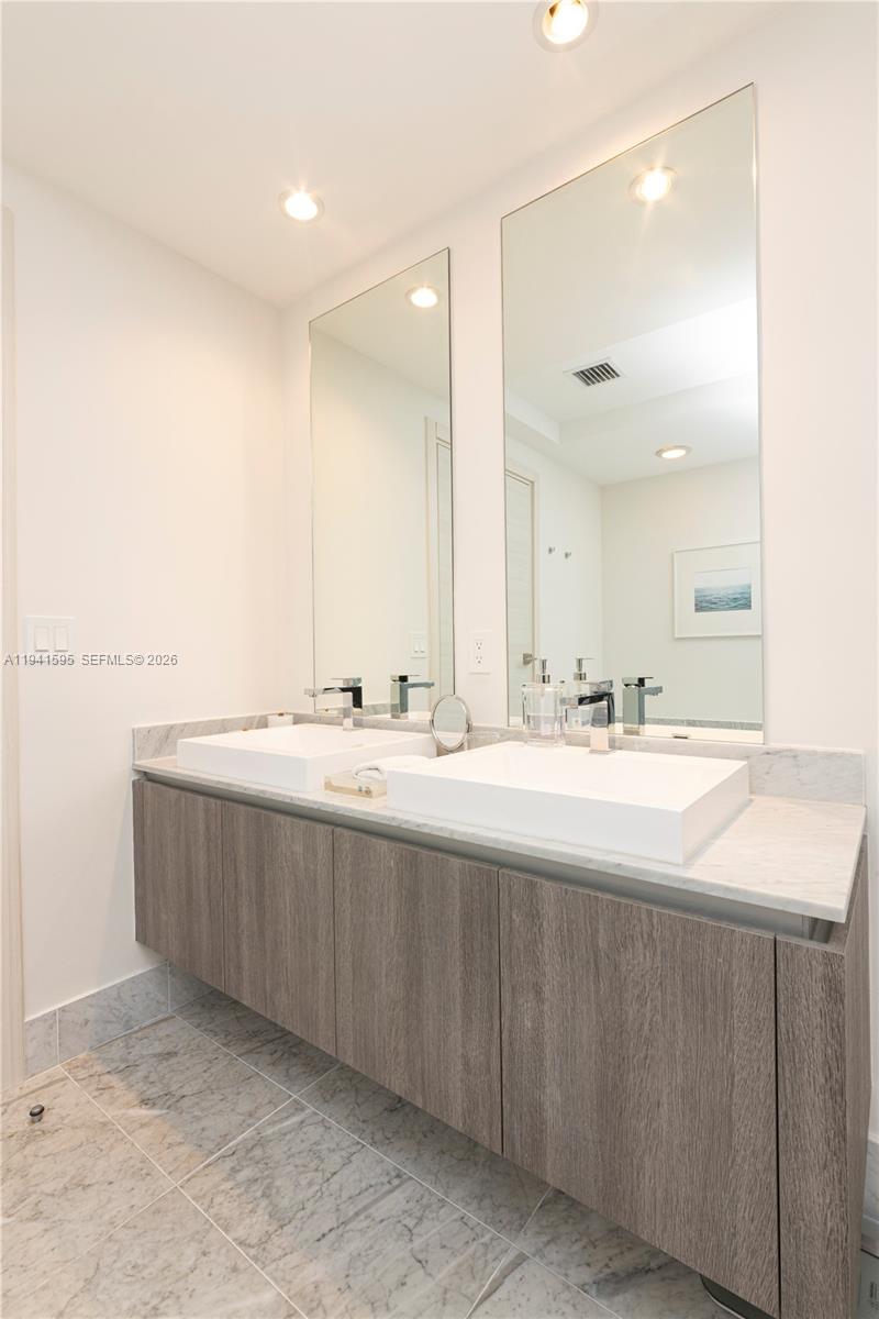 801 S Miami Ave #1209, Miami FL 33130
