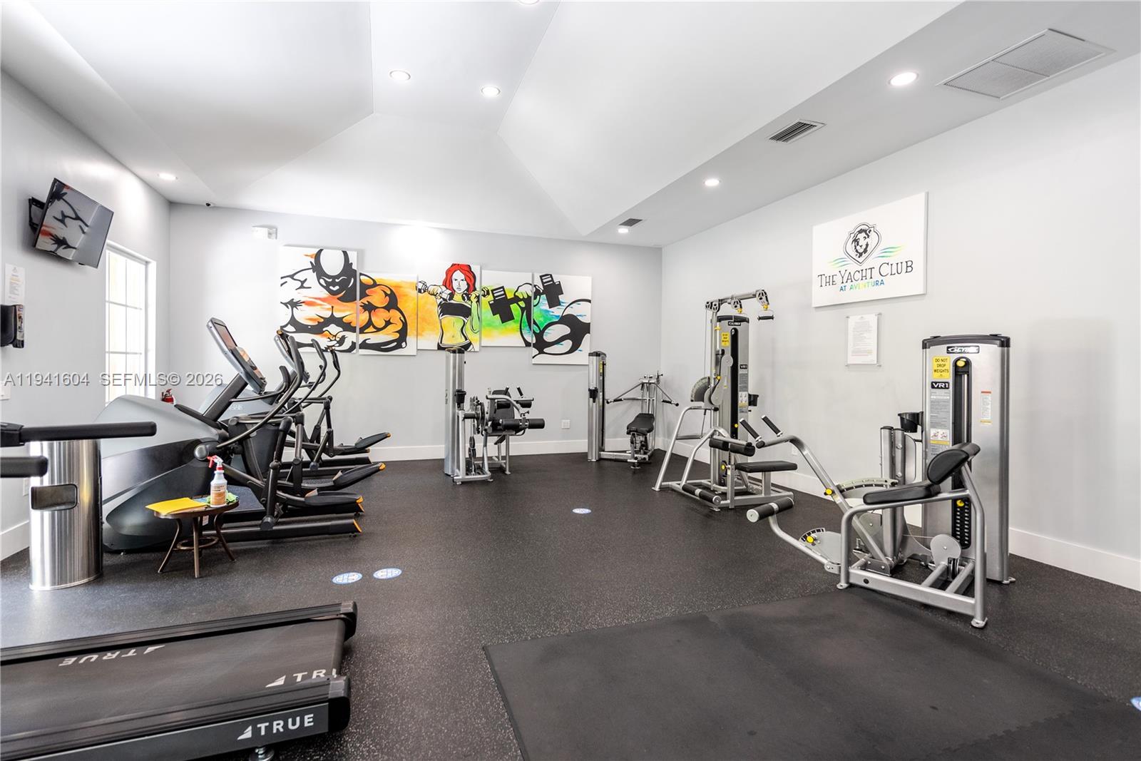 19601 E Country Club Dr #7104, Aventura FL 33180