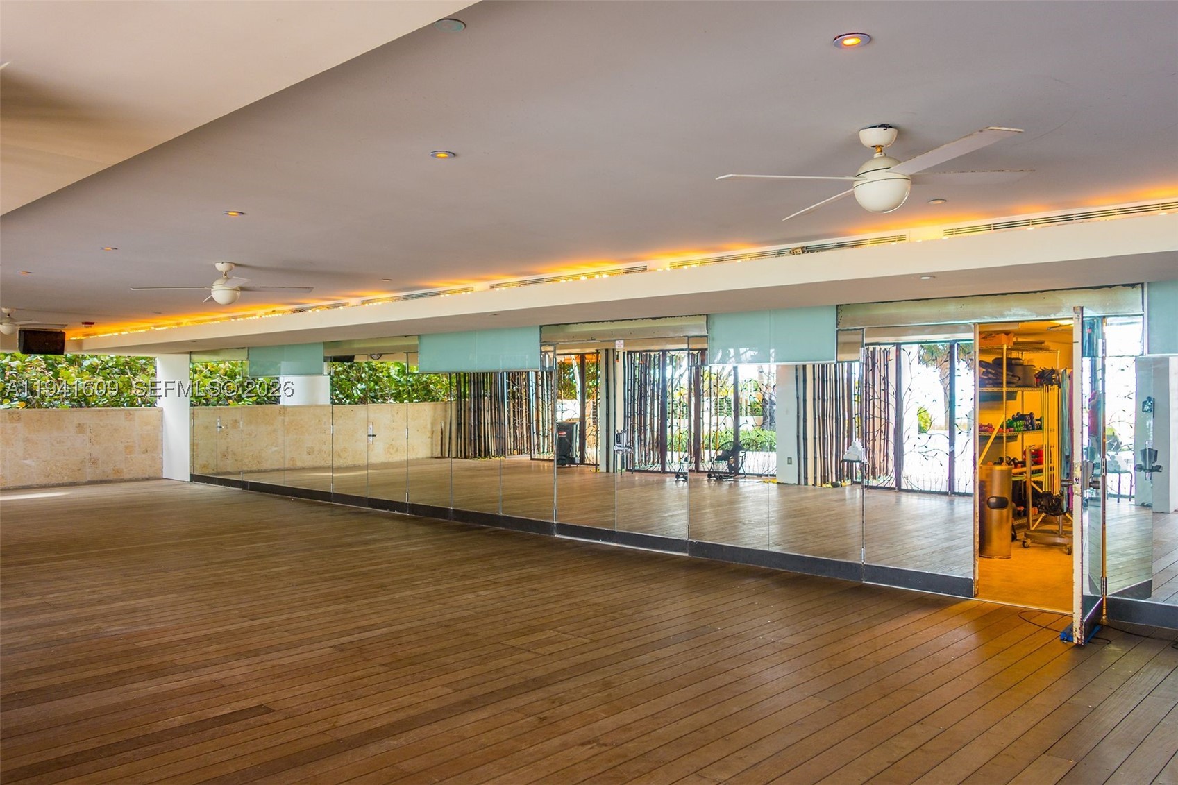 6899 Collins Ave #1205, Miami Beach FL 33141