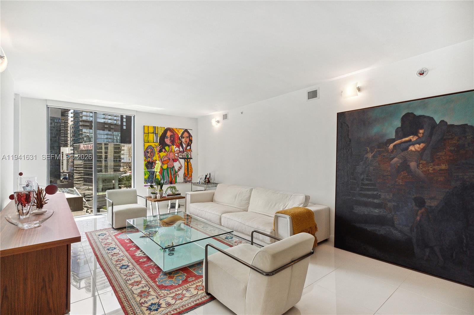 31 SE 6 #2007, Miami FL 33131