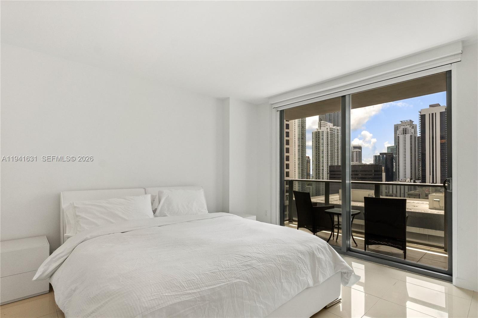 31 SE 6 #2007, Miami FL 33131