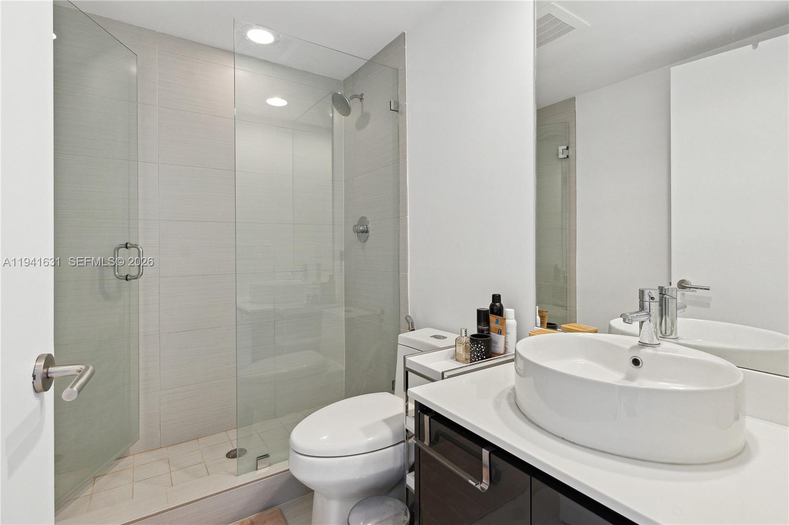 31 SE 6 #2007, Miami FL 33131