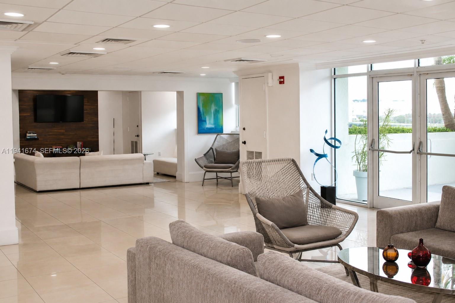 650 West Ave #810, Miami Beach FL 33139