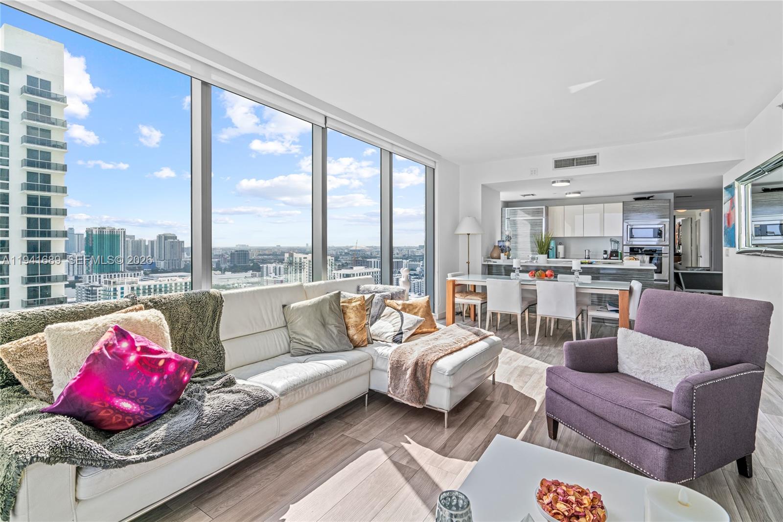 460 NE 28 ST #3008, Miami FL 33137