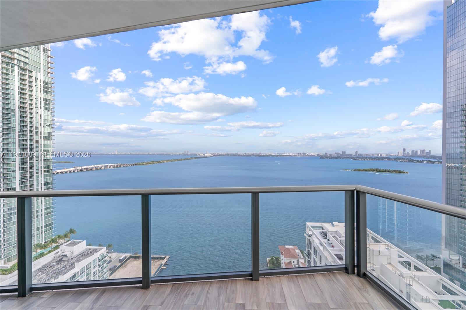 460 NE 28 ST #3008, Miami FL 33137
