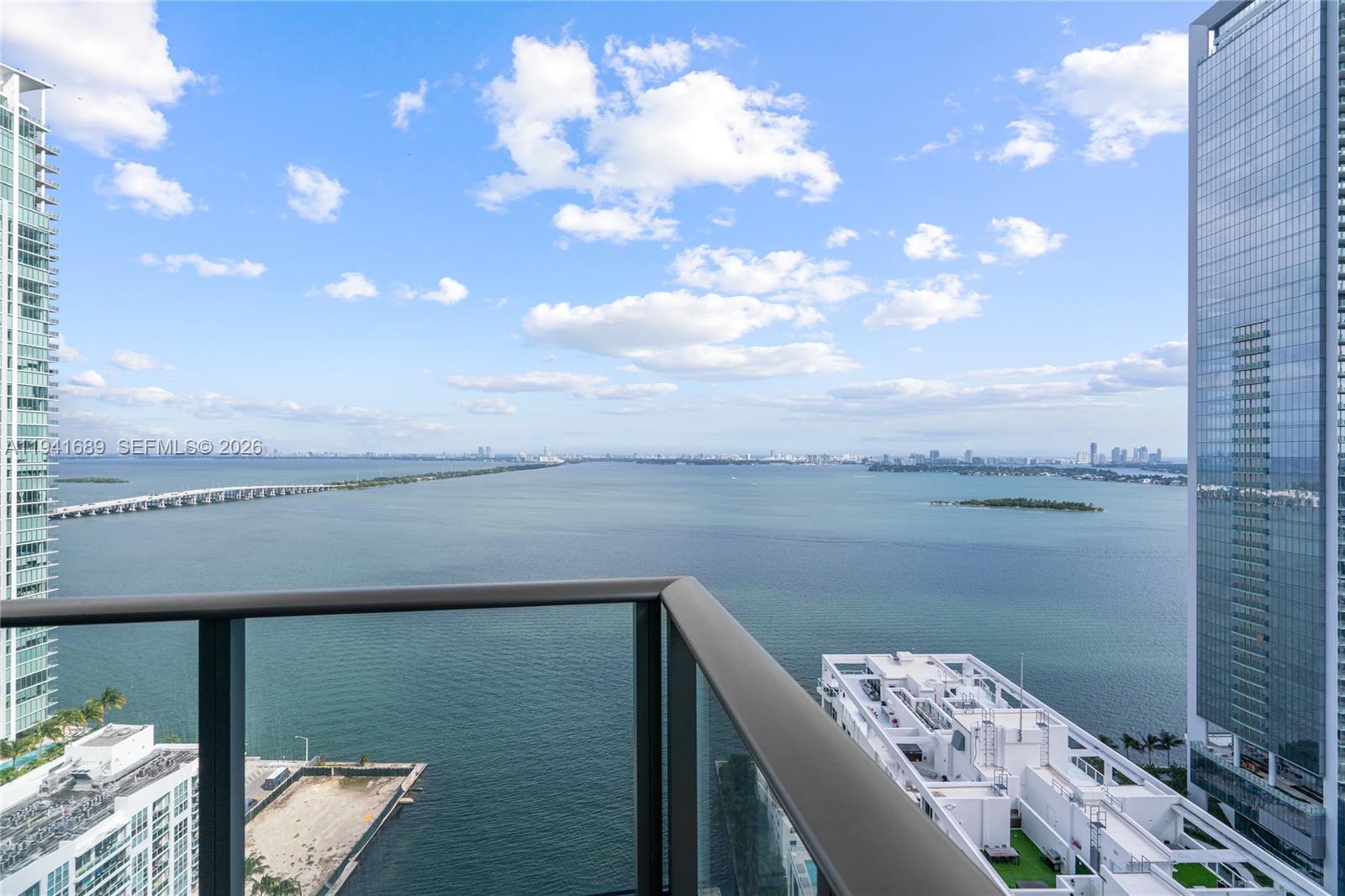 460 NE 28 ST #3008, Miami FL 33137