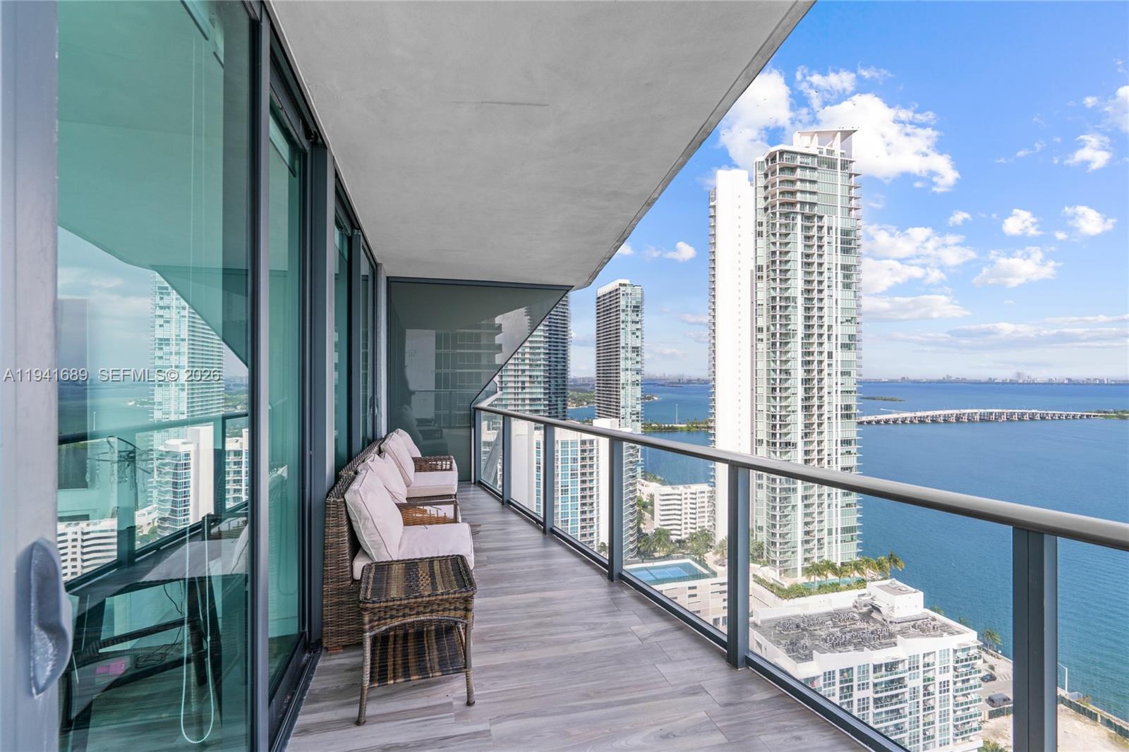 460 NE 28 ST #3008, Miami FL 33137
