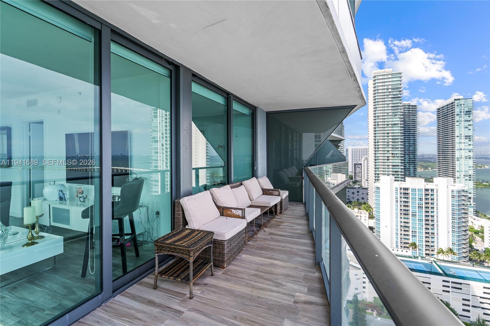 460 NE 28 ST #3008, Miami FL 33137