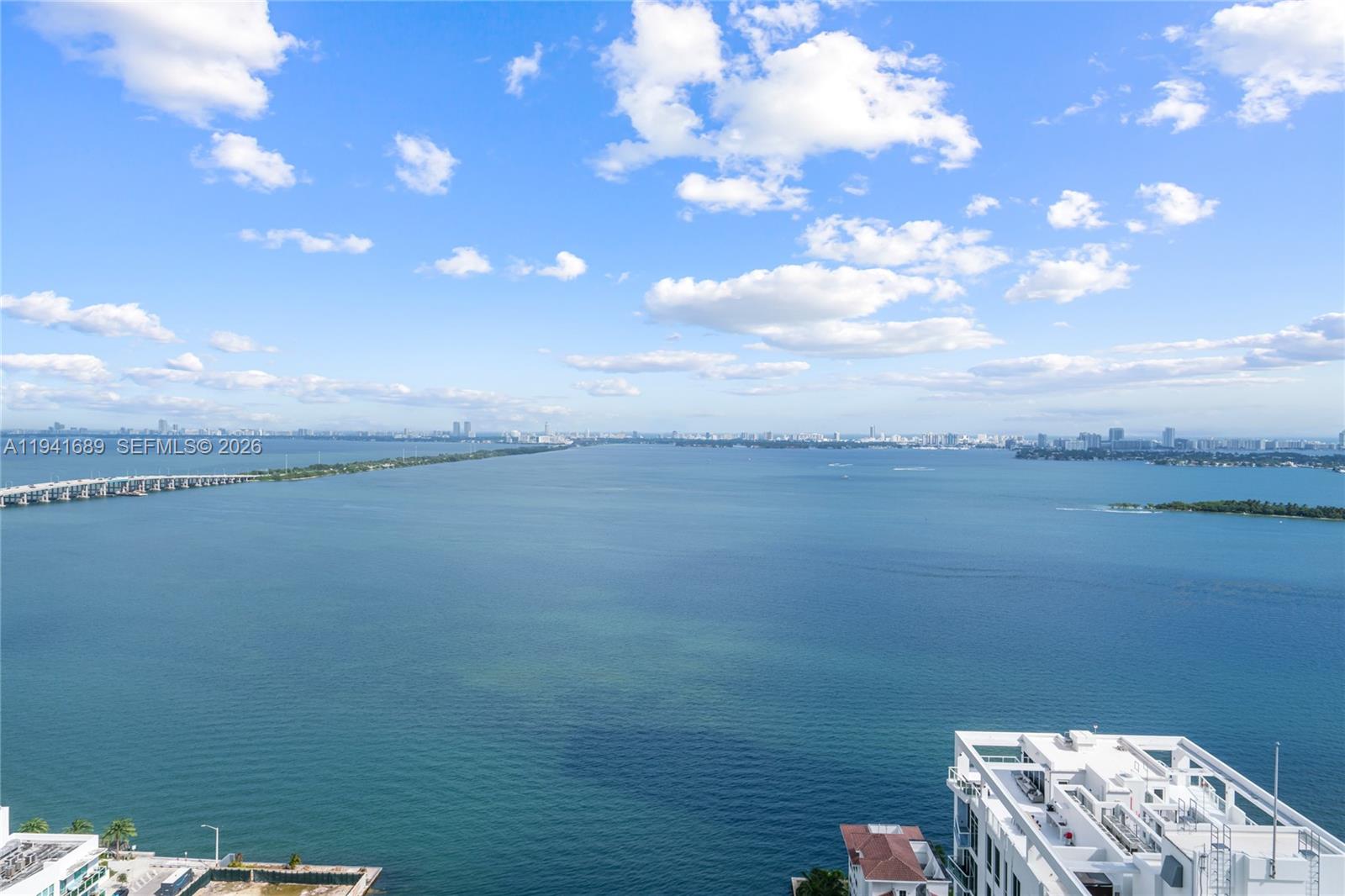 460 NE 28 ST #3008, Miami FL 33137