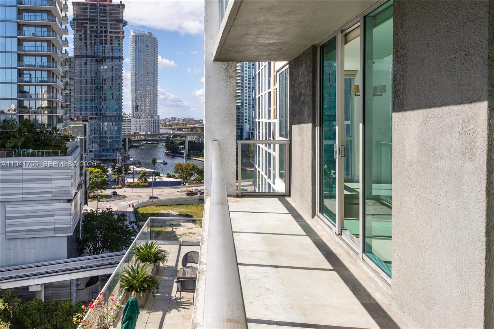 55 SE 6 ST #1202, Miami FL 33131