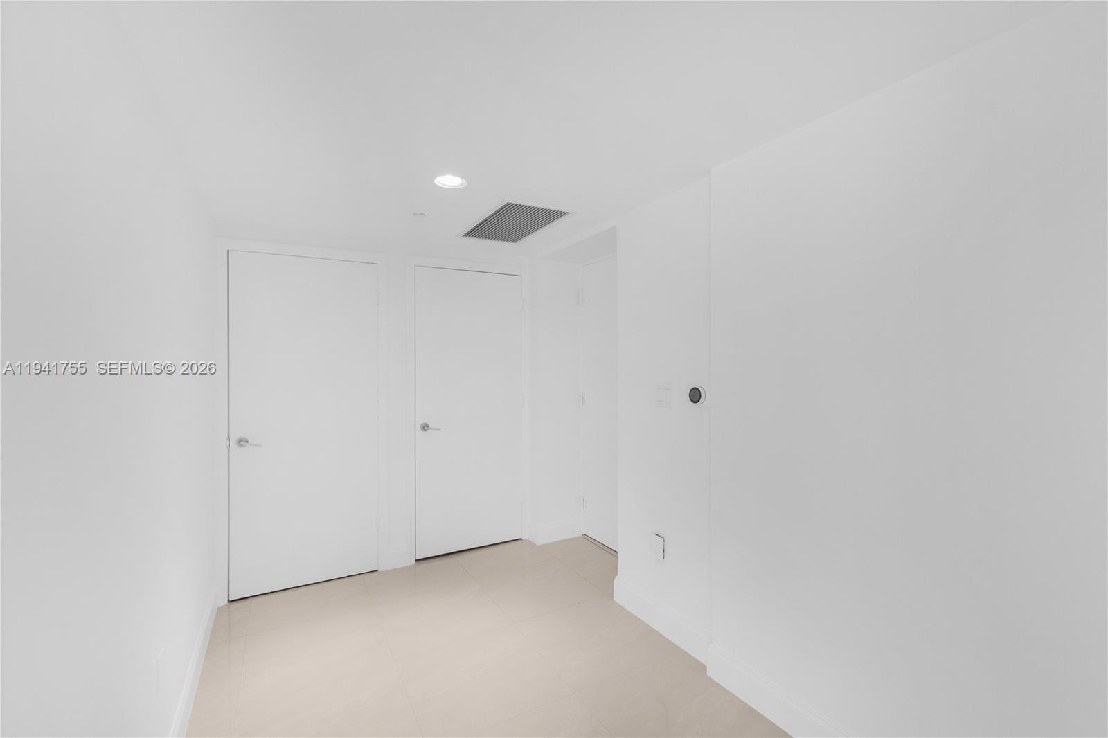 55 SE 6 ST #1202, Miami FL 33131