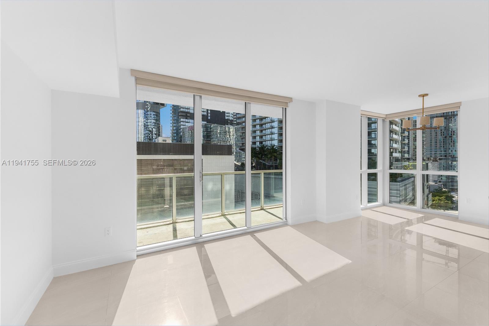 55 SE 6 ST #1202, Miami FL 33131