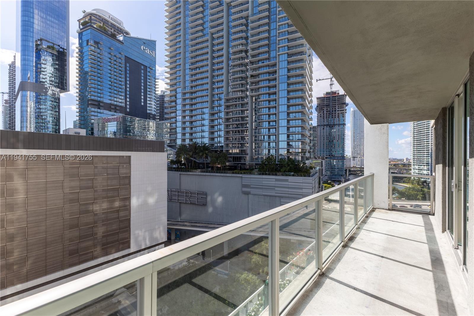 55 SE 6 ST #1202, Miami FL 33131