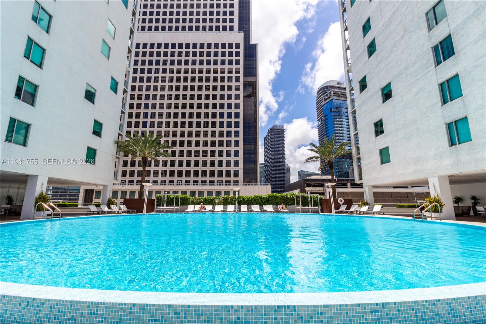 55 SE 6 ST #1202, Miami FL 33131