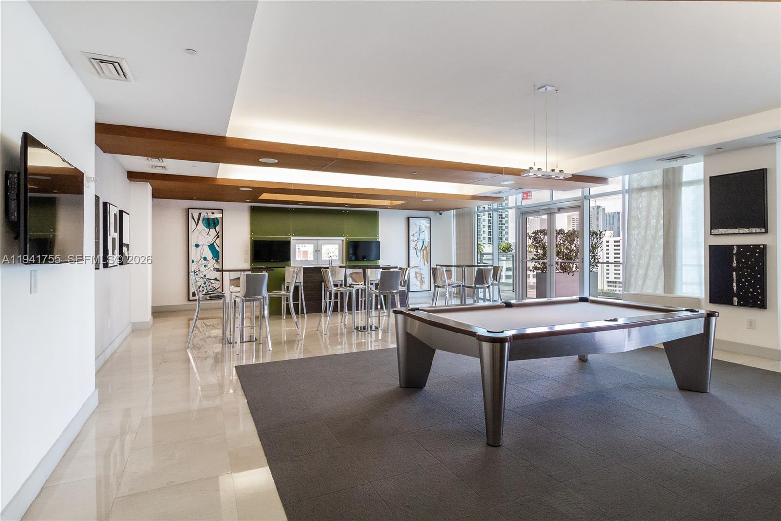 55 SE 6 ST #1202, Miami FL 33131