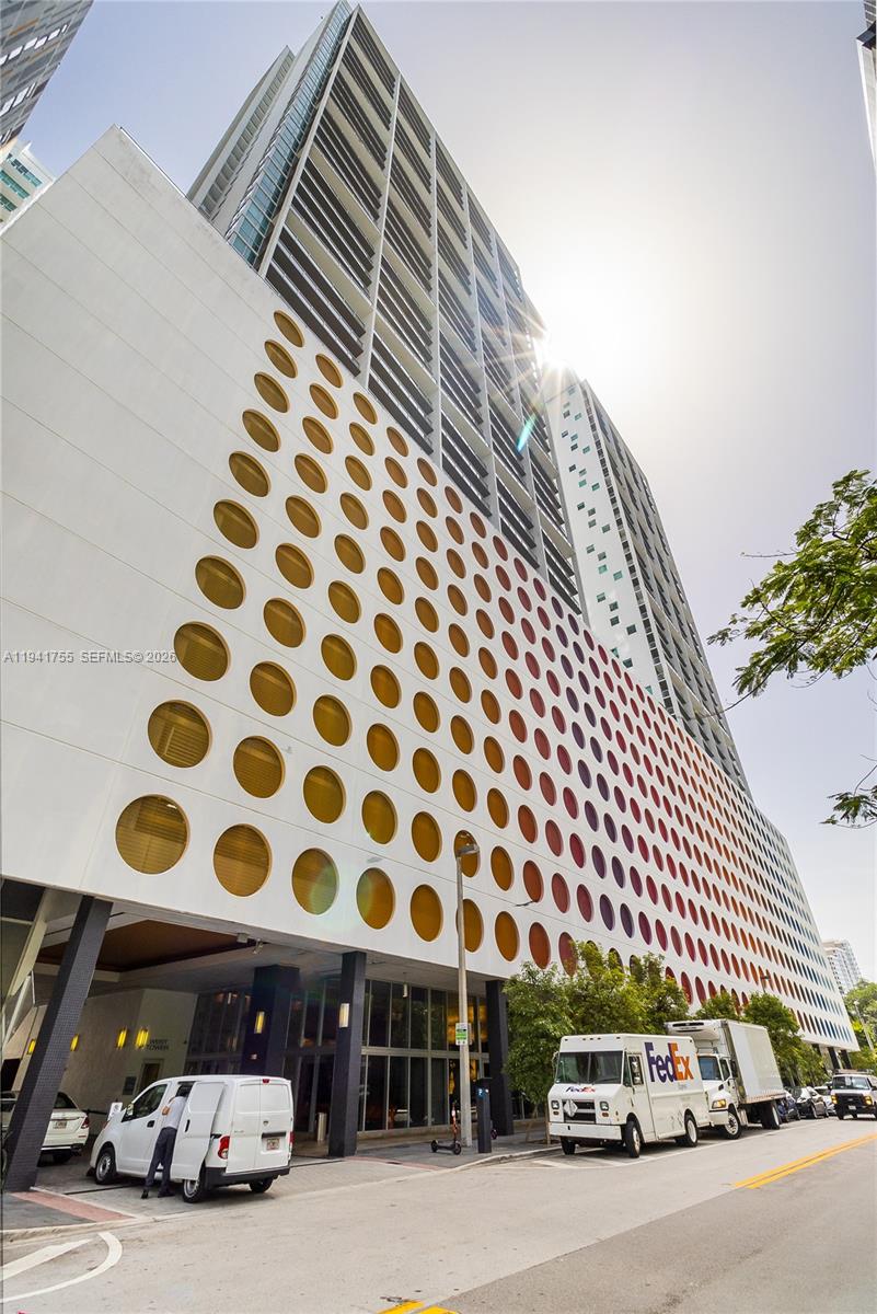 55 SE 6 ST #1202, Miami FL 33131