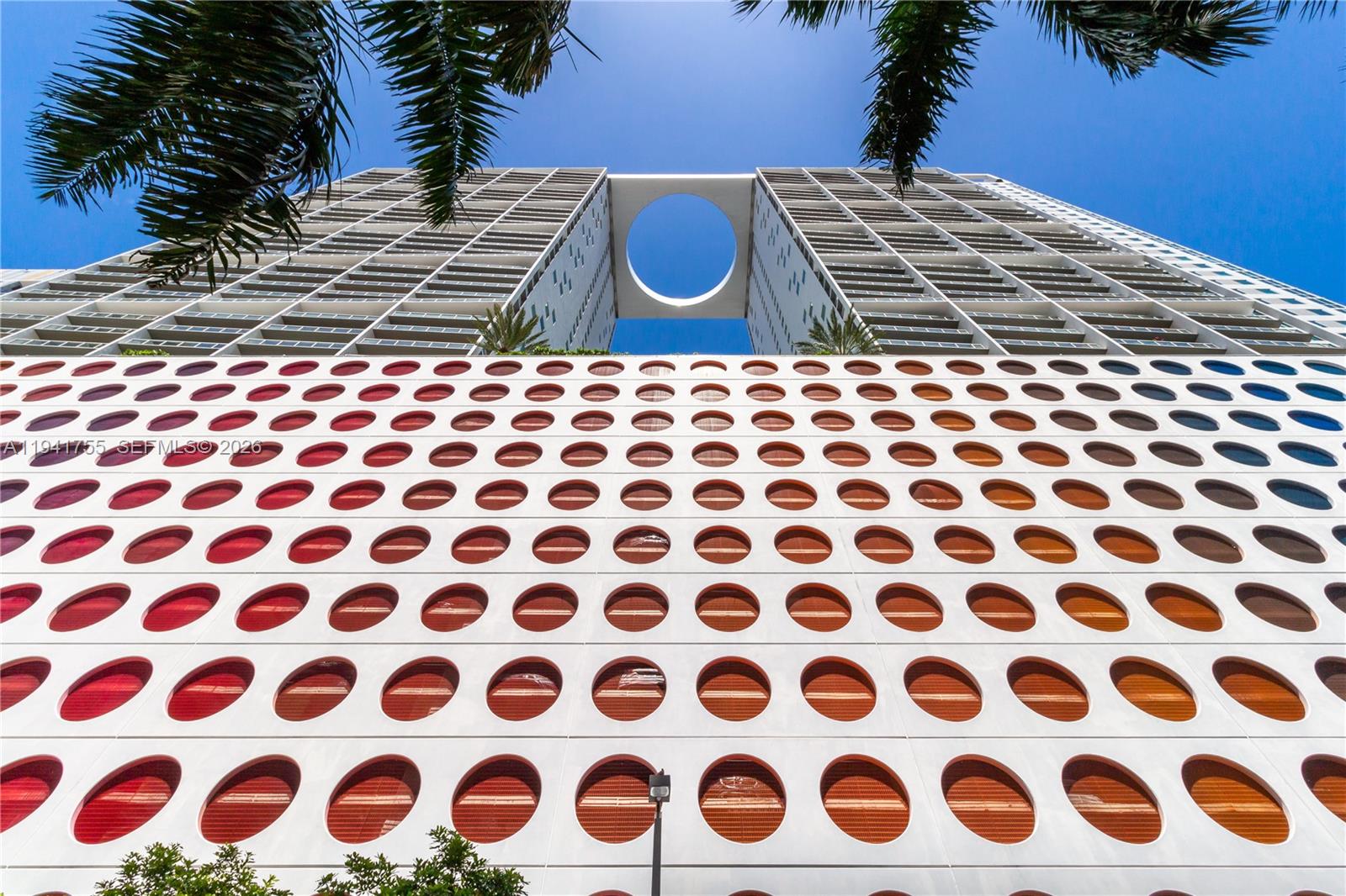 55 SE 6 ST #1202, Miami FL 33131