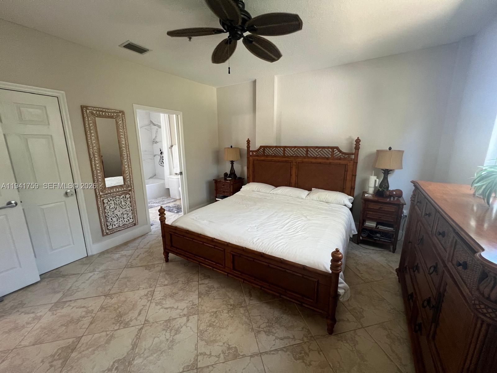 75 Gulfstream Rd #211B, Dania Beach FL 33004