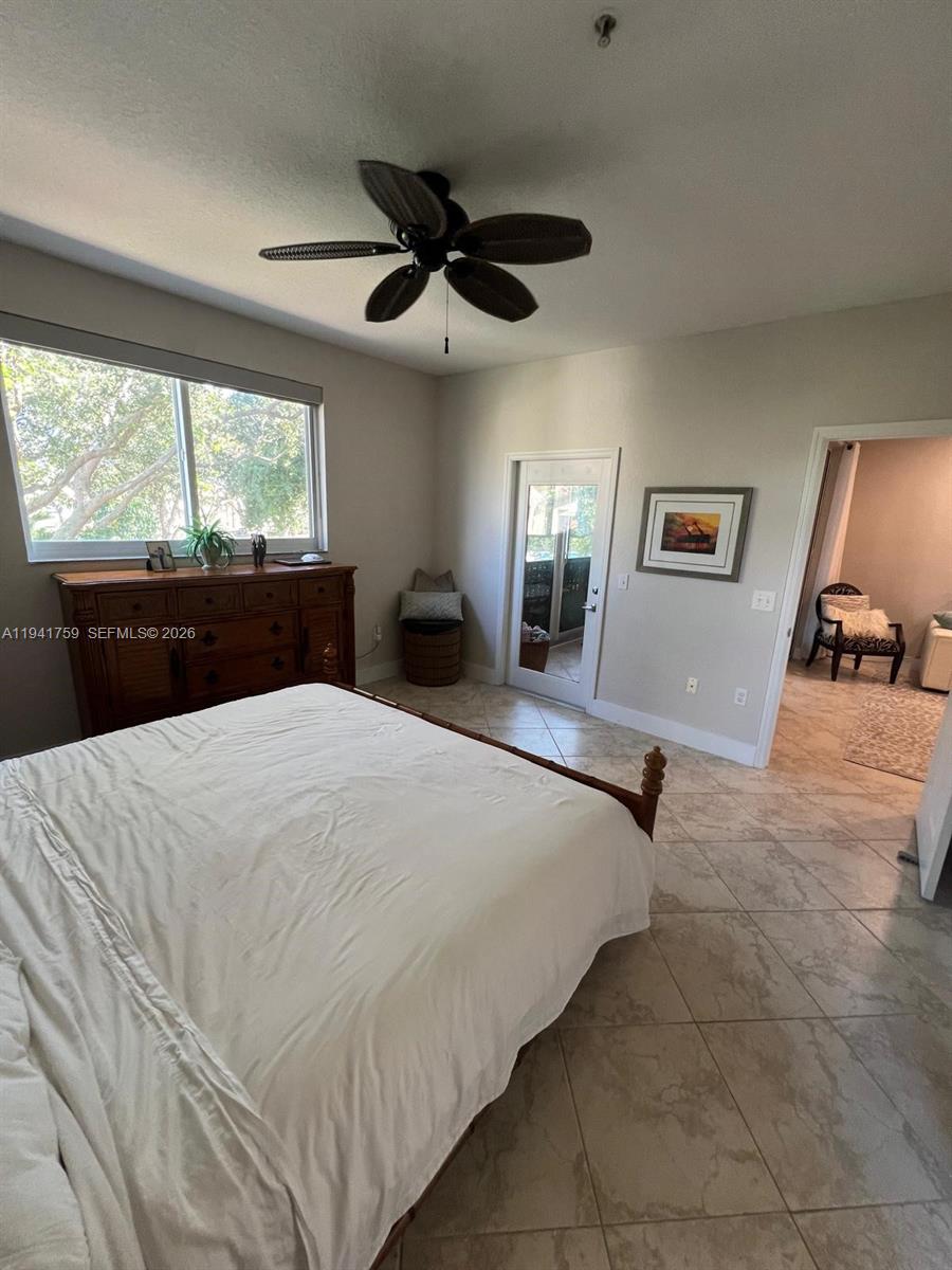 75 Gulfstream Rd #211B, Dania Beach FL 33004