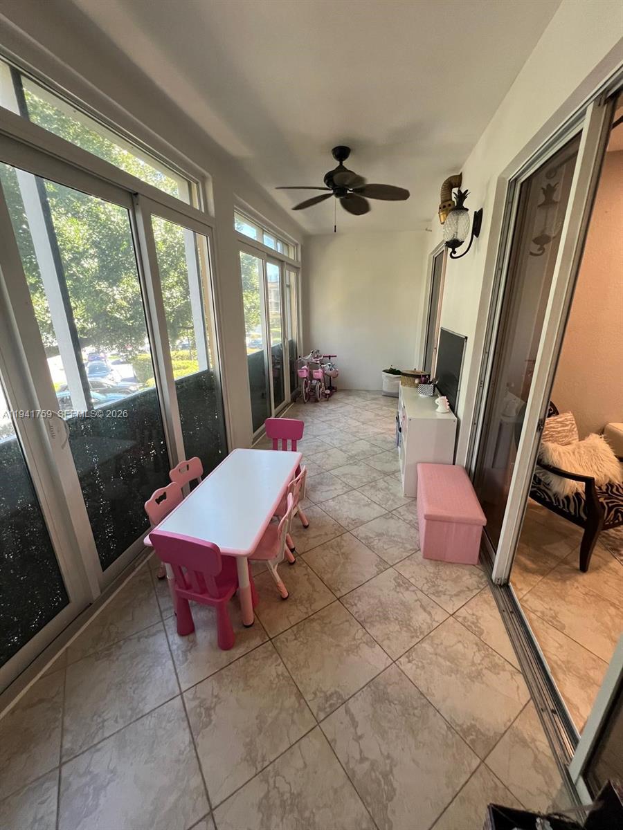 75 Gulfstream Rd #211B, Dania Beach FL 33004