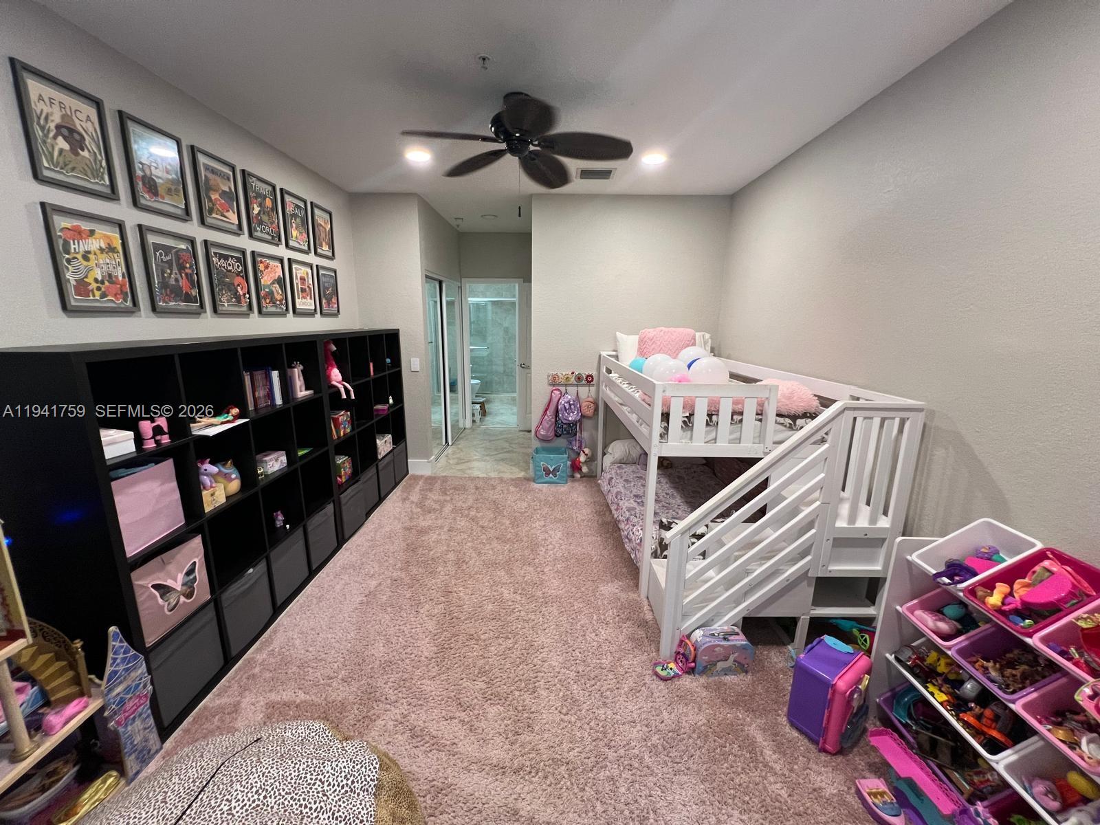 75 Gulfstream Rd #211B, Dania Beach FL 33004