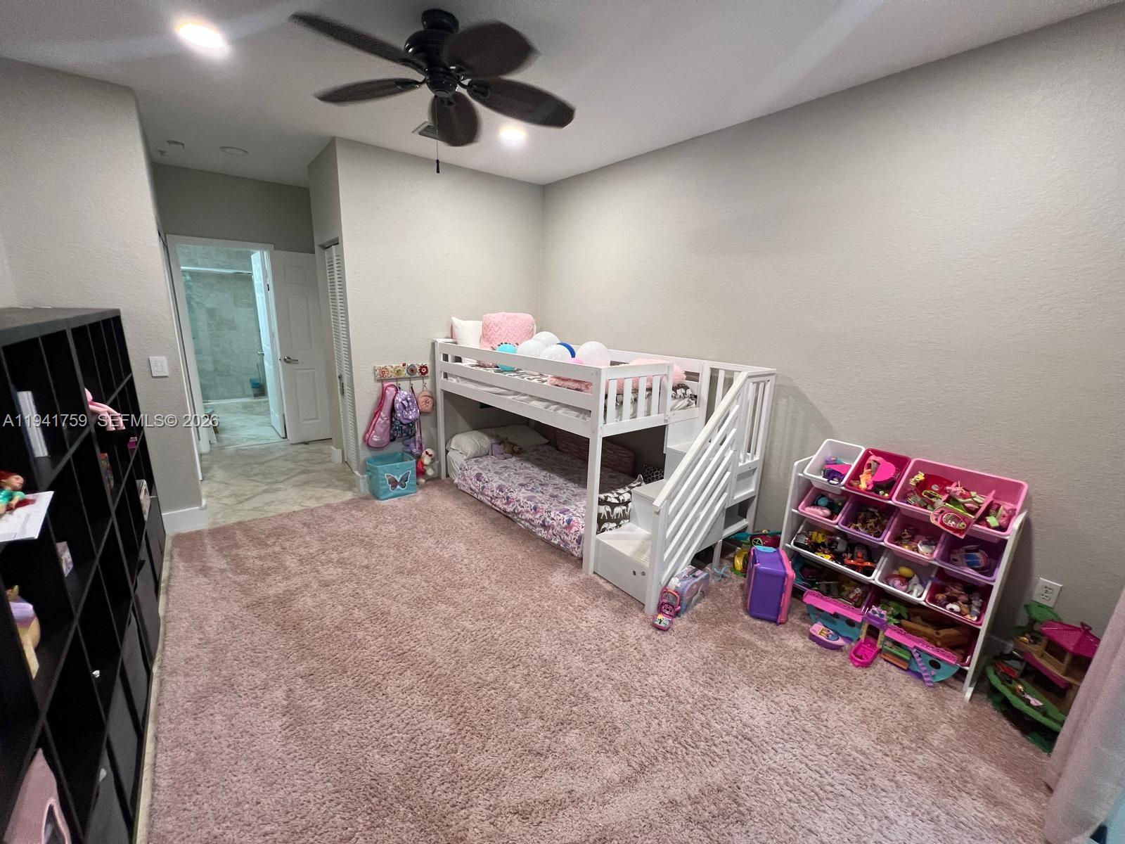 75 Gulfstream Rd #211B, Dania Beach FL 33004