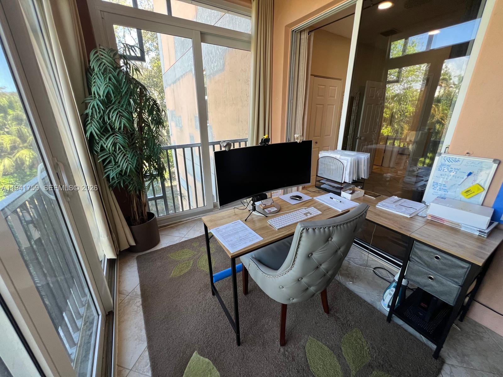 75 Gulfstream Rd #211B, Dania Beach FL 33004
