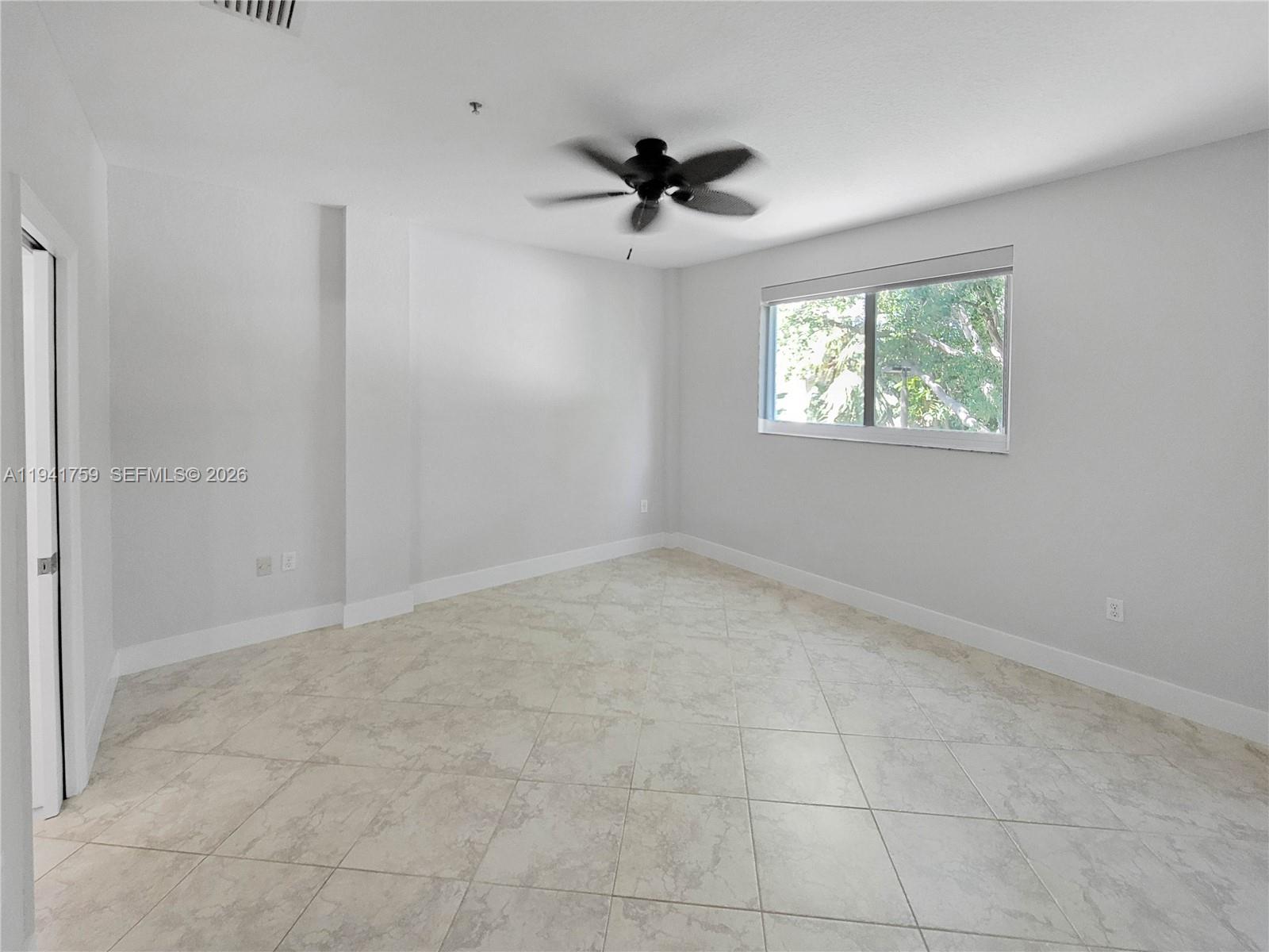 75 Gulfstream Rd #211B, Dania Beach FL 33004