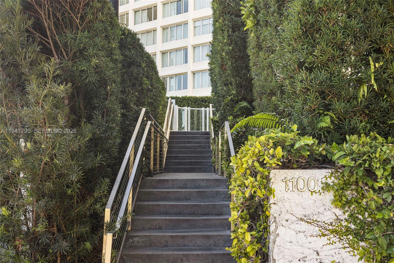 1100 West Ave #827, Miami Beach FL 33139